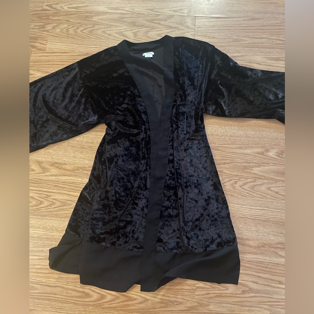 Shimera Velvet Black Lightweight Kimono size Small